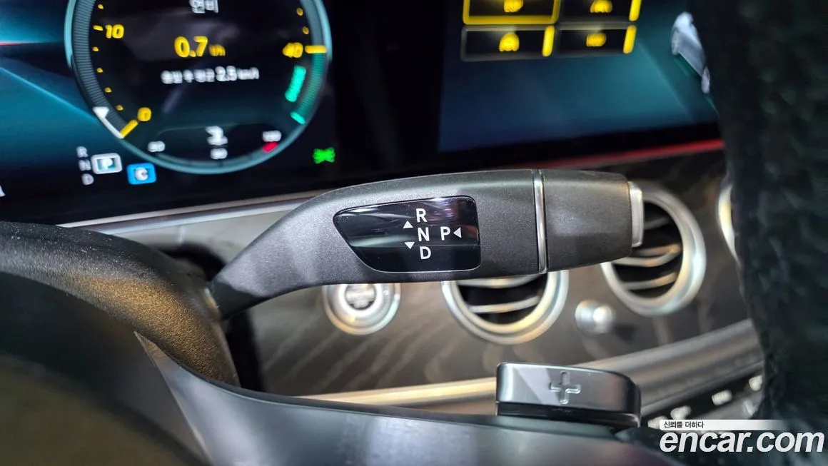 Mercedes-Benz E-Class 2021 из KR, фото 9