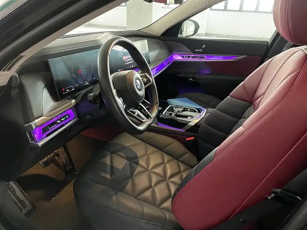 BMW 7 Series 2024 из CN, фото 7