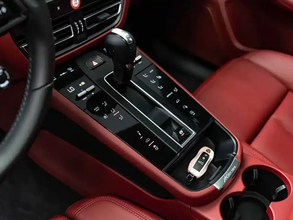 Porsche Macan 2023 из CN, фото 10