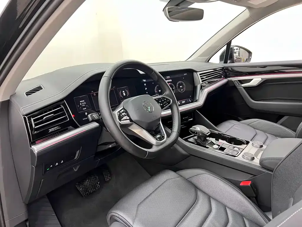 Volkswagen Touareg 2023 из CN, фото 9
