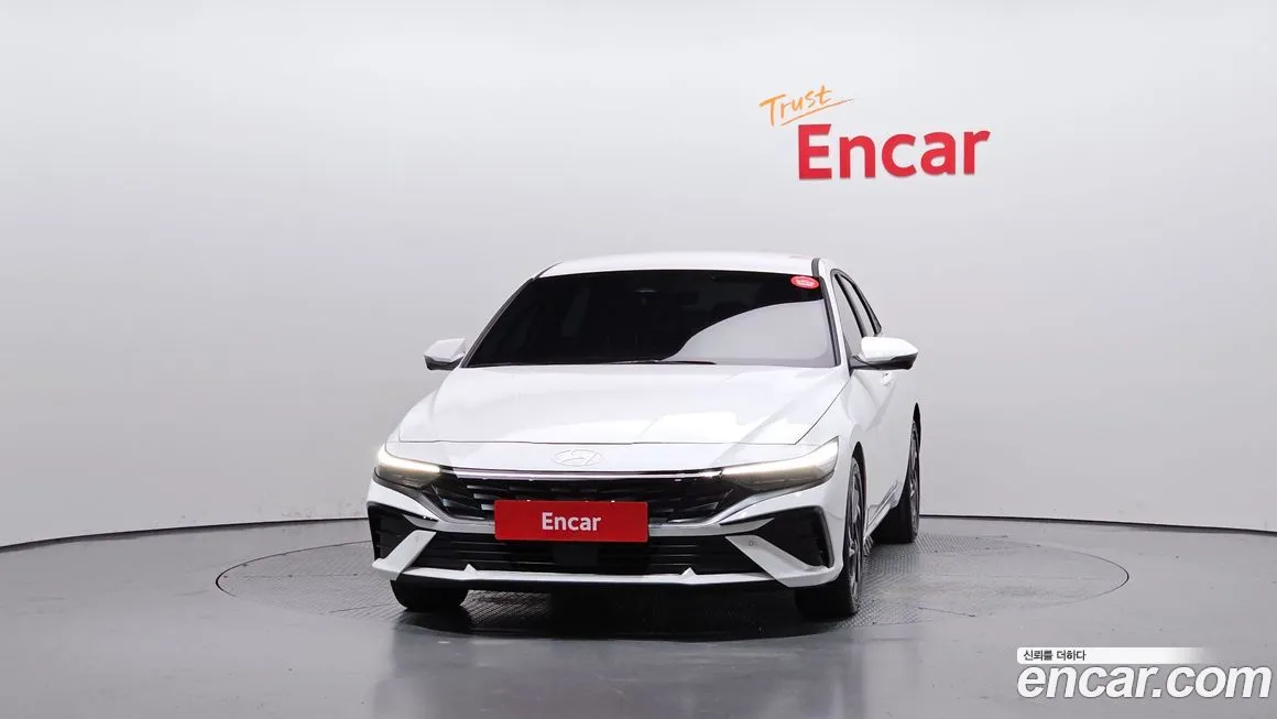 Hyundai AVANTE — фото 3