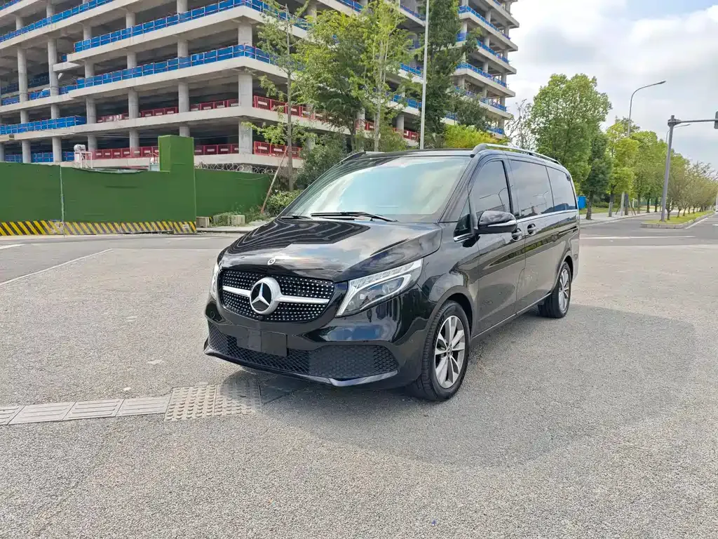Mercedes-Benz V-Class 2022 из CN, фото 1