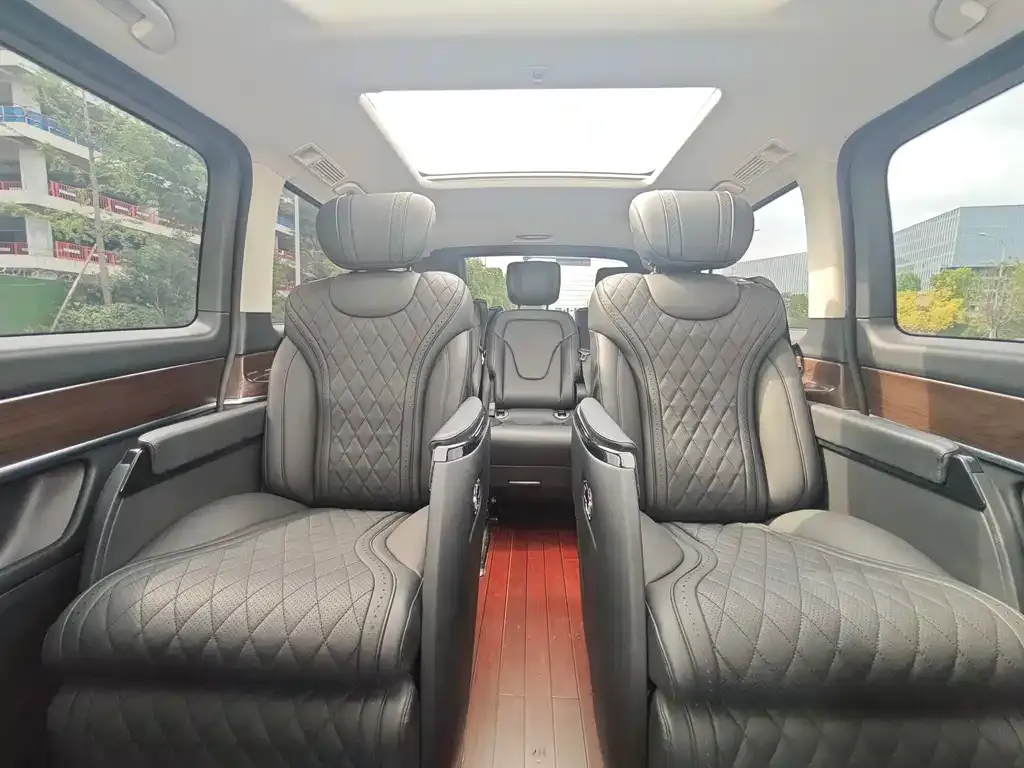 Mercedes-Benz V-Class 2022 из CN, фото 10