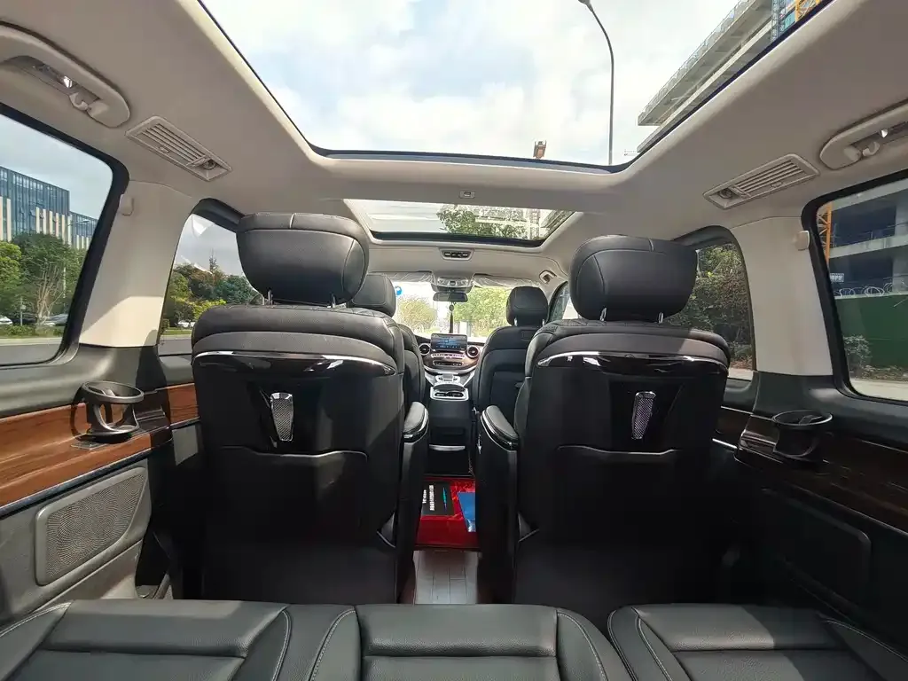 Mercedes-Benz V-Class 2022 из CN, фото 9
