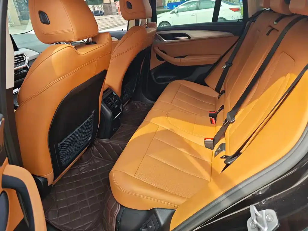BMW X4 2022 из CN, фото 6