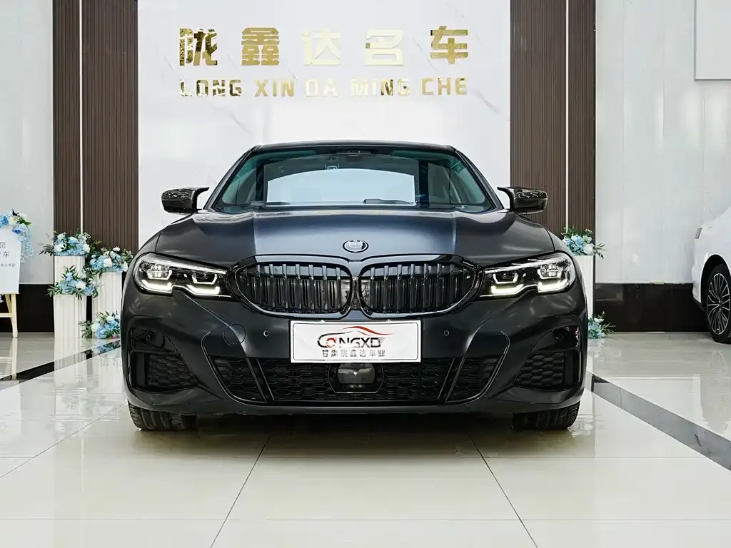 BMW 3 Series 2022 из CN, фото 2