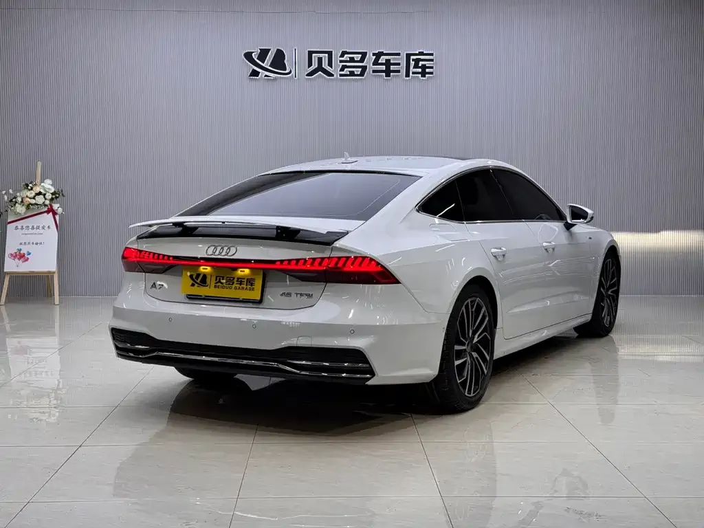Audi A7 2024 из CN, фото 4