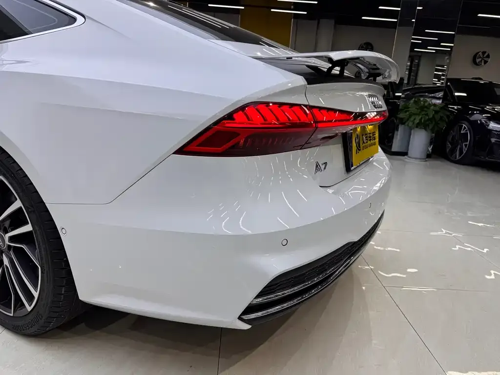 Audi A7 2024 из CN, фото 8