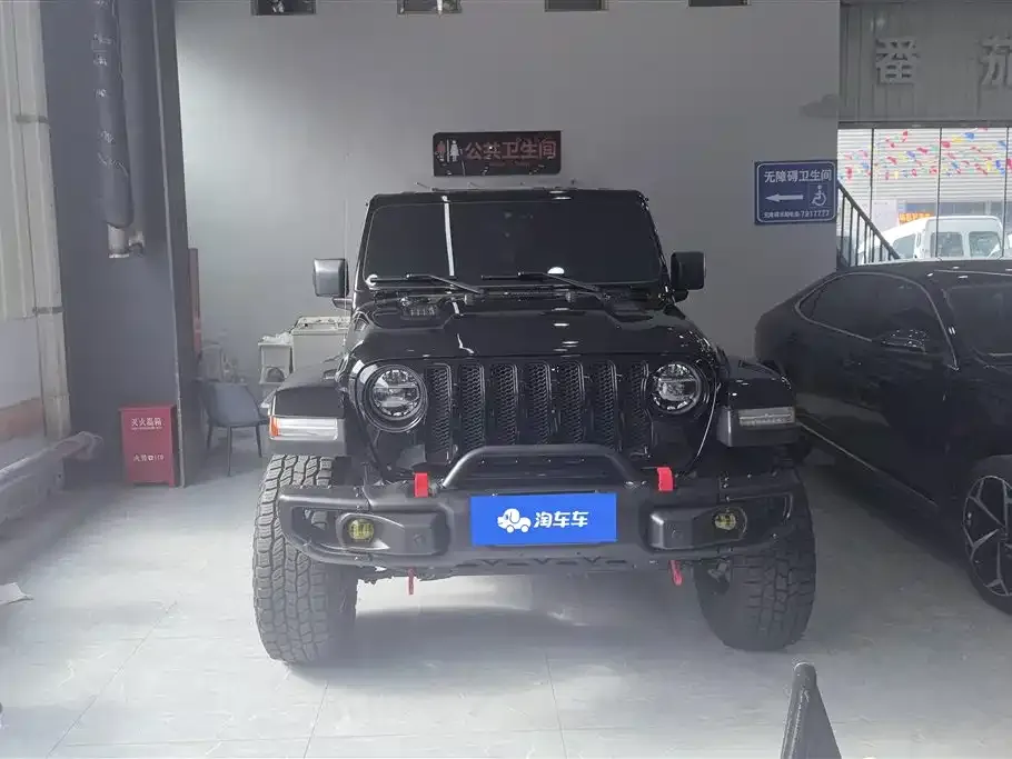 Jeep Wrangler 2022 из CN, фото 2