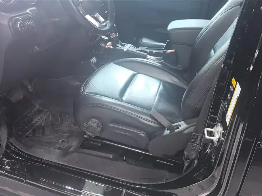Jeep Wrangler 2022 из CN, фото 9