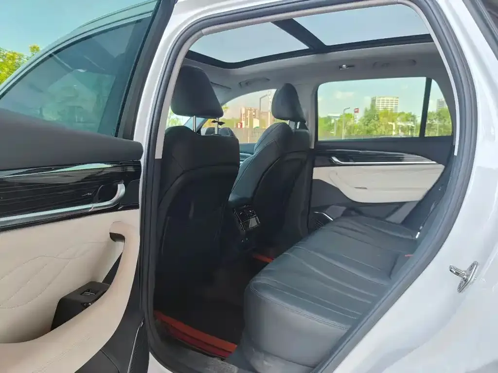 Geely Xingyue L 2023 из CN, фото 9