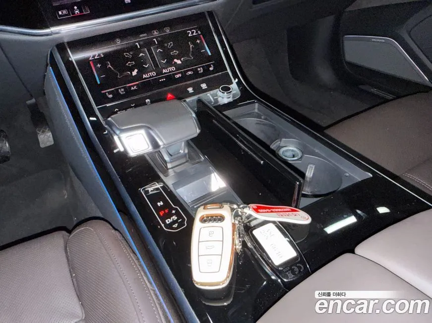 Audi A8 2021 из KR, фото 9