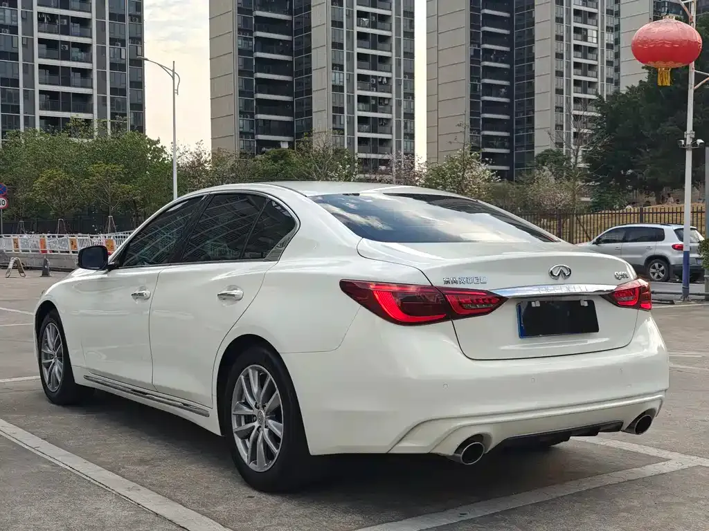 Infiniti Q50L 2023 из CN, фото 5