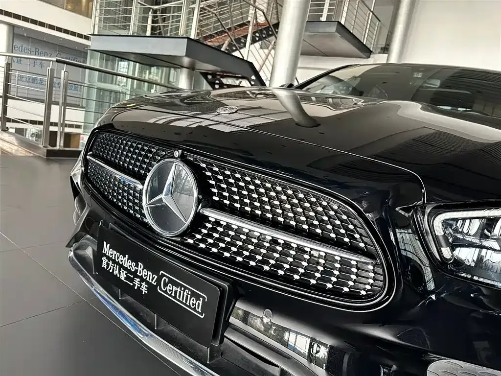 Mercedes-Benz E-Class — фото 10