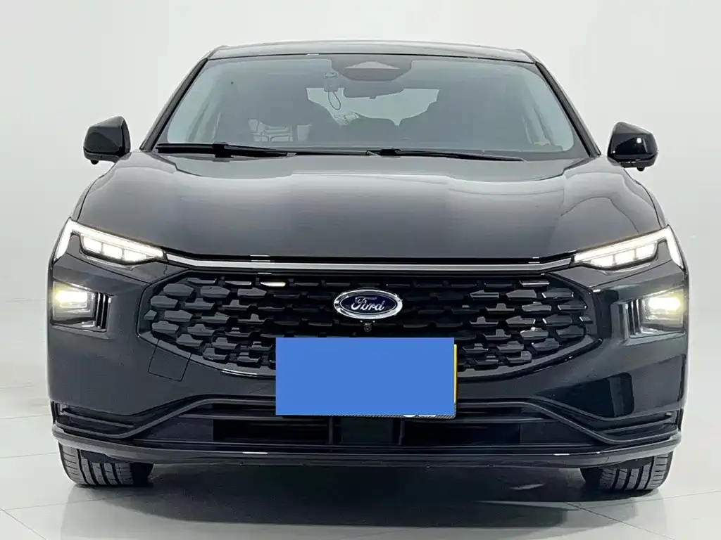 Ford Mondeo 2025 из CN, фото 2