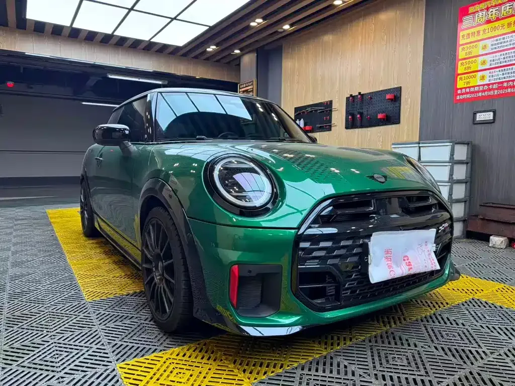 MINI JCW (John Cooper Works) — фото 2