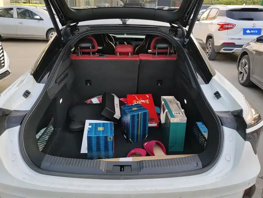 Hongqi H6 2025 из CN, фото 4