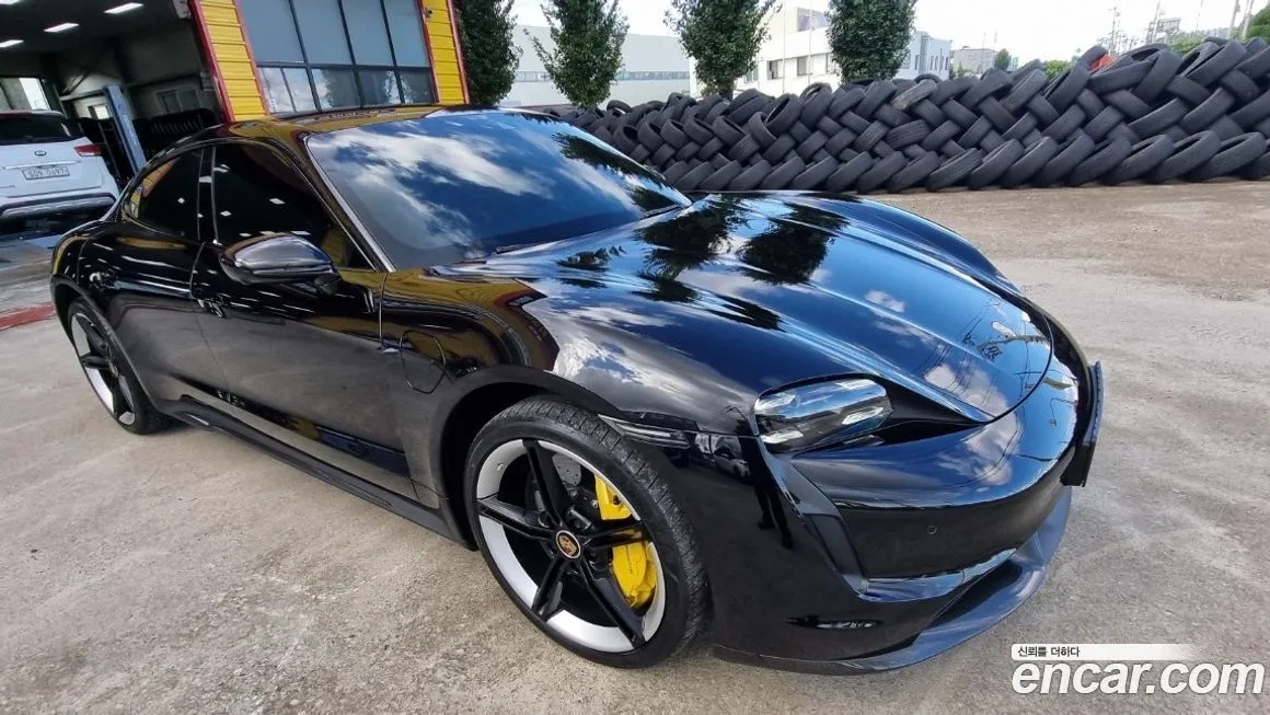 Porsche Taycan