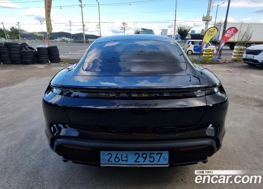 Porsche Taycan 2022 из KR, фото 4