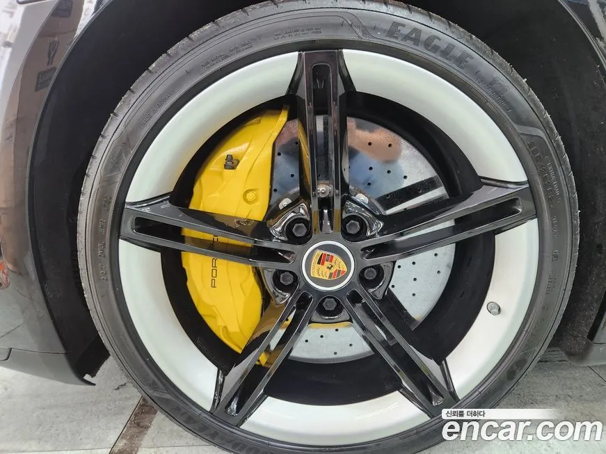 Porsche Taycan 2022 из KR, фото 8