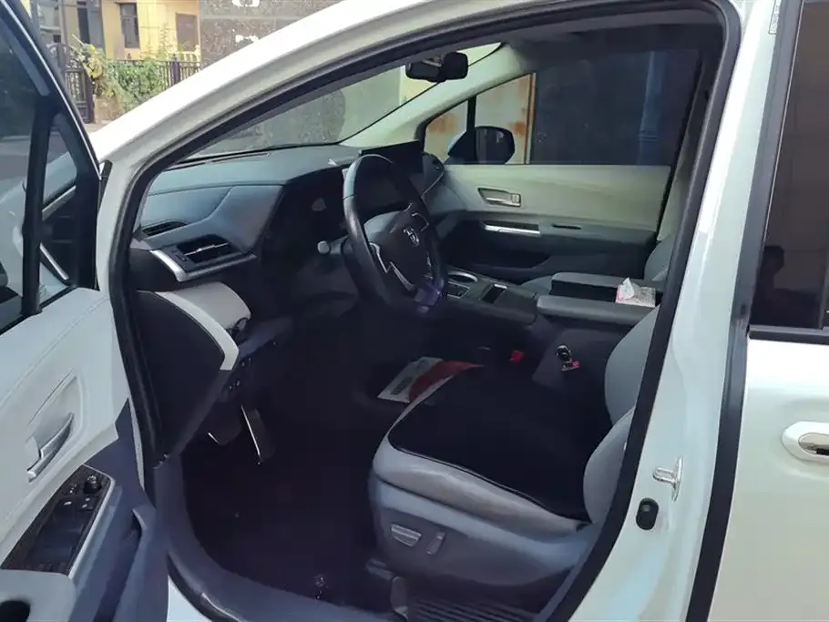 Toyota Sienna 2022 из CN, фото 9