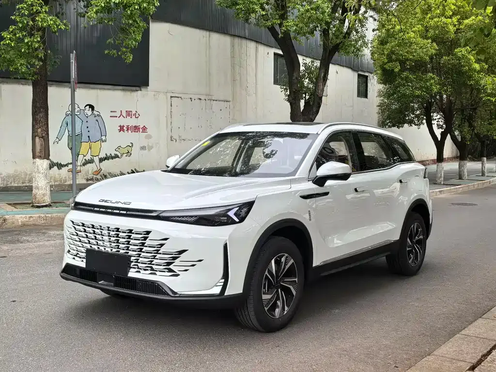 BAIC X7