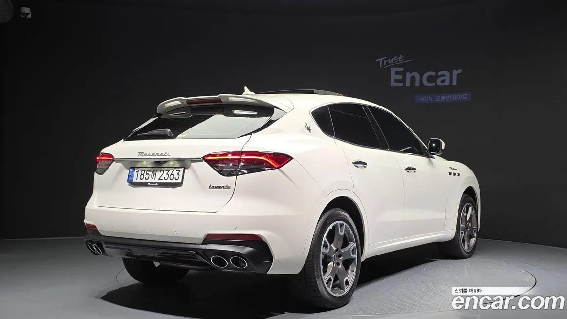 Maserati Levante — фото 2