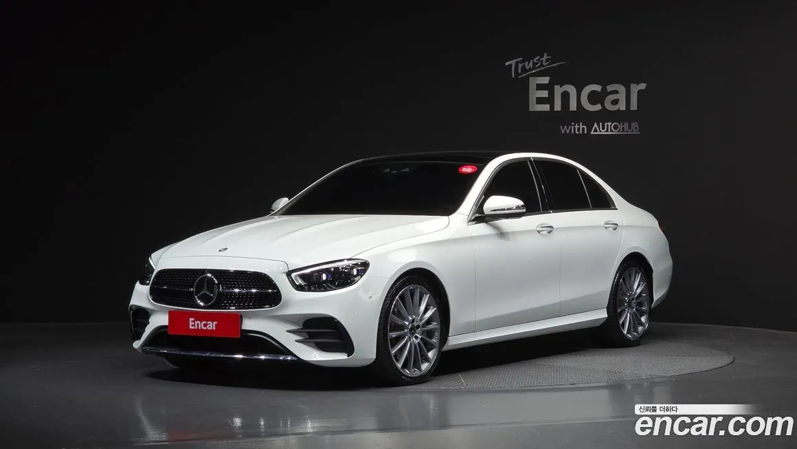 Mercedes-Benz E-Class — фото 1