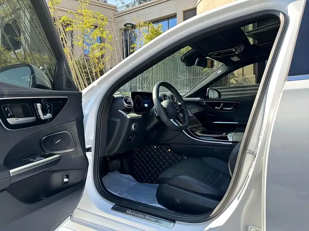 Mercedes-Benz C-Class 2024 из CN, фото 5