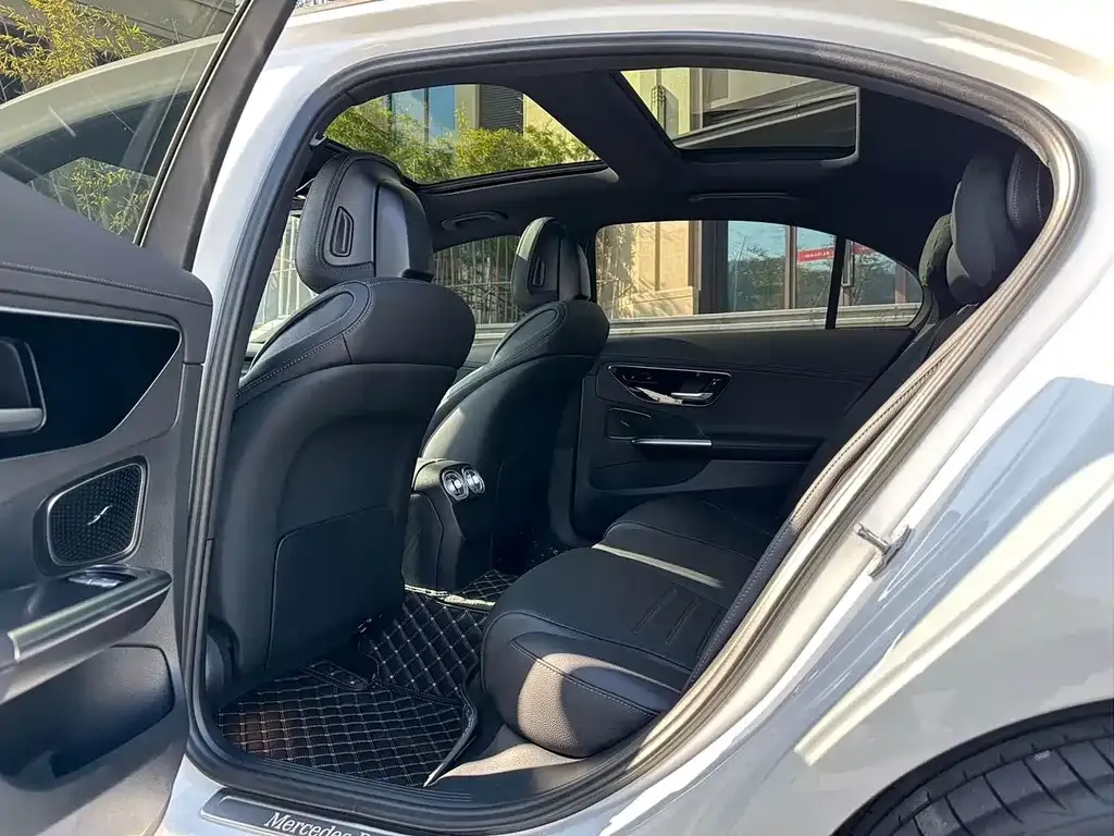 Mercedes-Benz C-Class 2024 из CN, фото 8