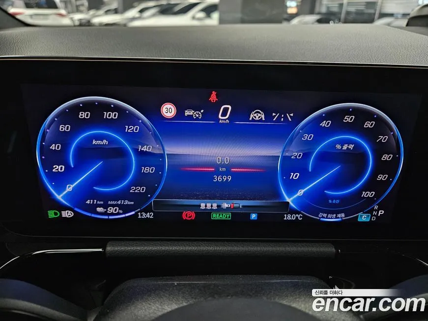 Mercedes-Benz EQA 2025 из KR, фото 8