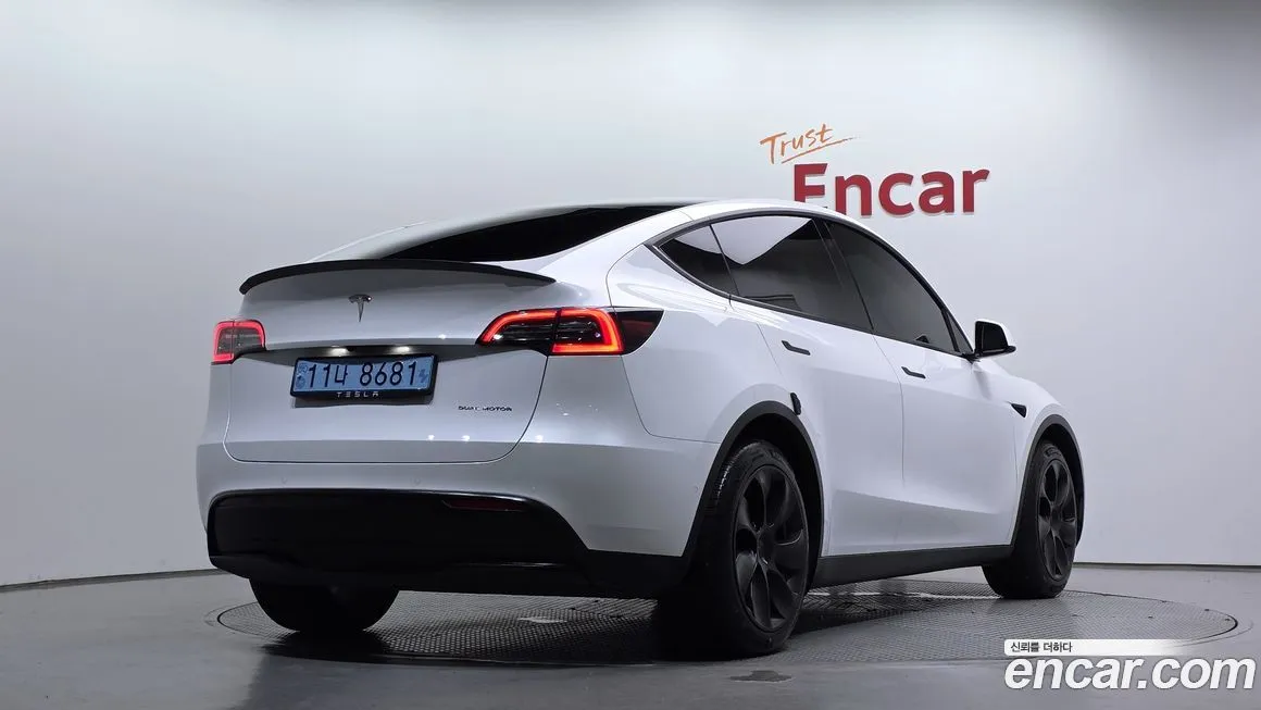 Tesla Model Y 2021 из KR, фото 2