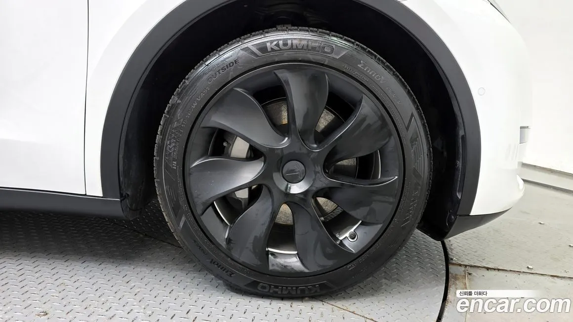 Tesla Model Y 2021 из KR, фото 5