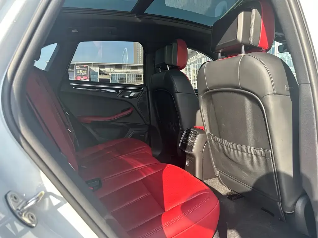 Porsche Macan 2023 из CN, фото 10