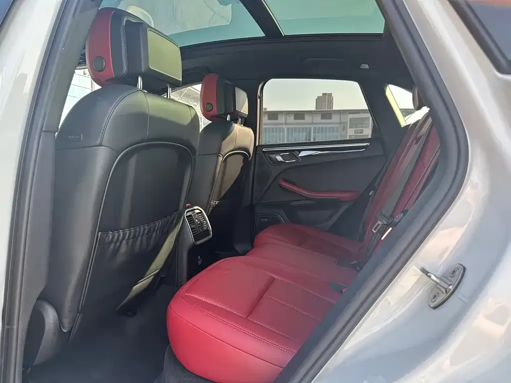 Porsche Macan 2023 из CN, фото 8