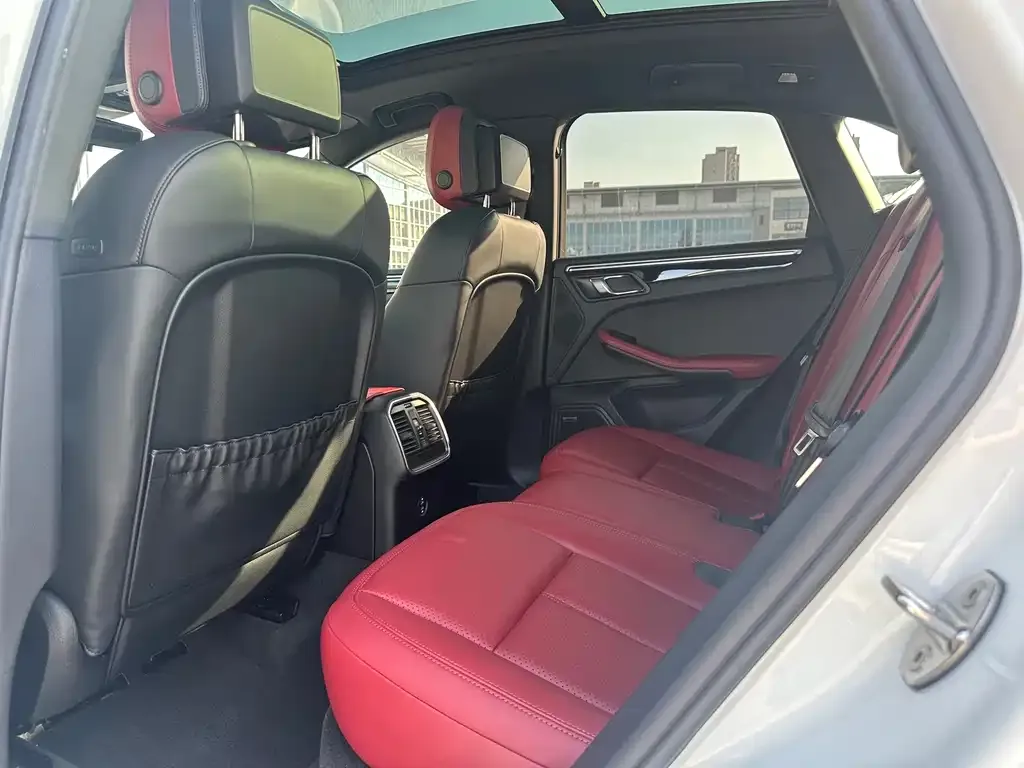 Porsche Macan 2023 из CN, фото 9