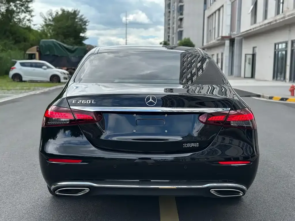 Mercedes-Benz E-Class 2023 из CN, фото 6