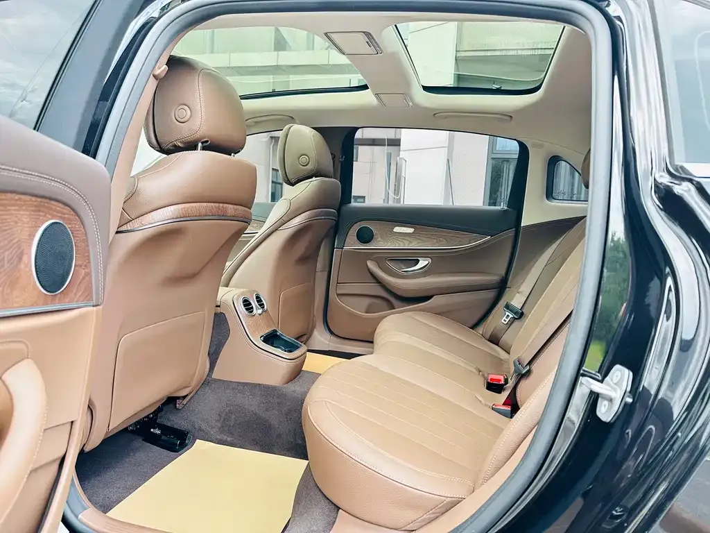 Mercedes-Benz E-Class 2023 из CN, фото 9