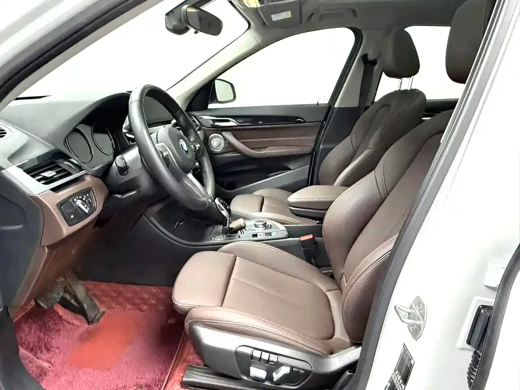 BMW X1 2021 из CN, фото 5