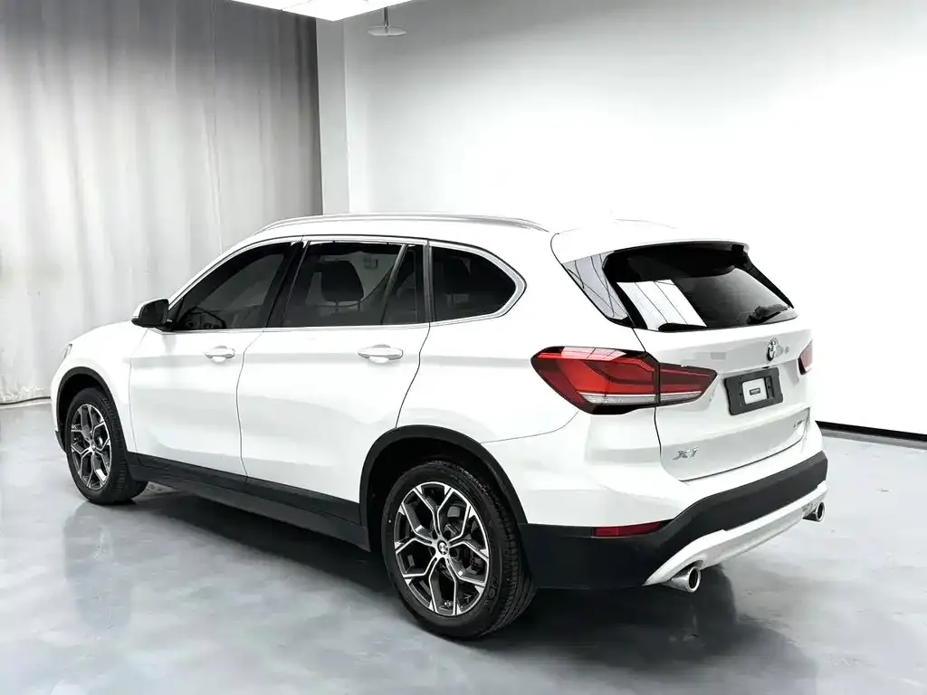 BMW X1 2021 из CN, фото 9