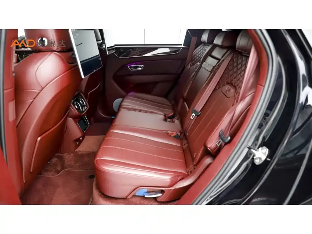 Bentley Bentayga 2021 из CN, фото 7