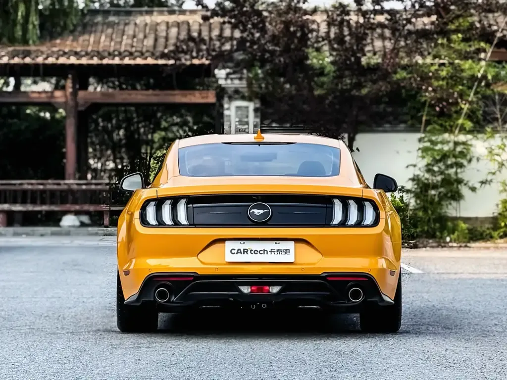 Ford Mustang 2023 из CN, фото 5