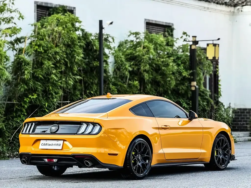 Ford Mustang 2023 из CN, фото 6