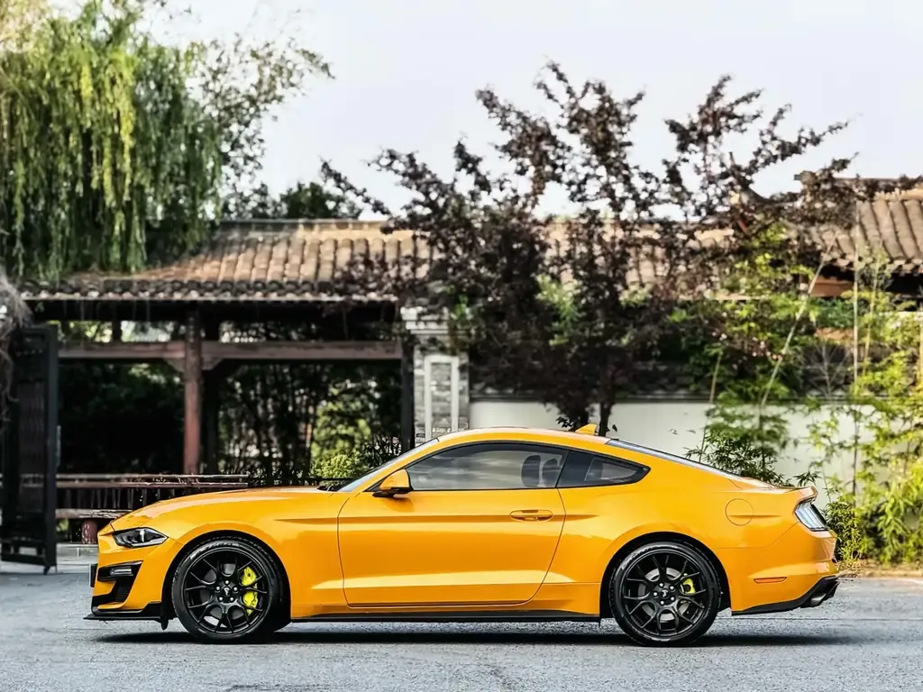 Ford Mustang 2023 из CN, фото 7