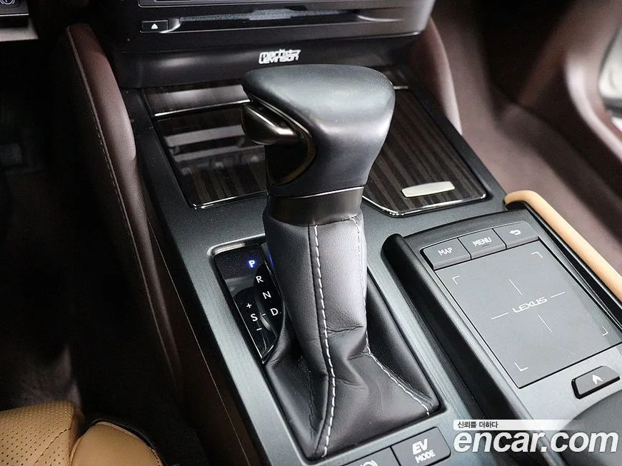 Lexus ES 2021 из KR, фото 8