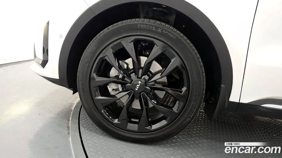 Kia Sorento — фото 5