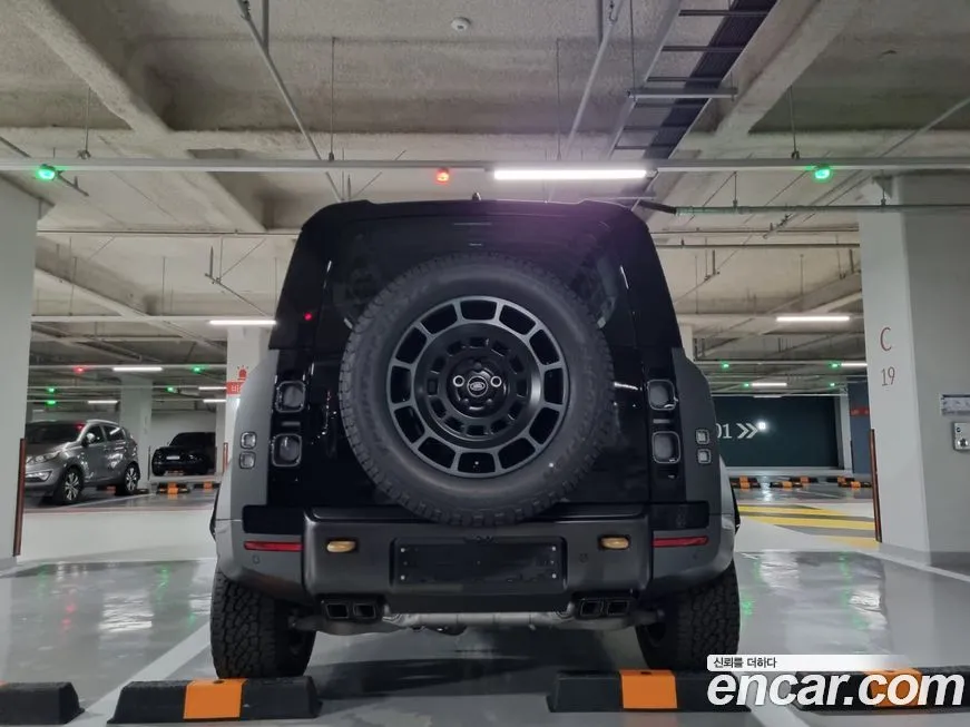 Land Rover Defender 2025 из KR, фото 2