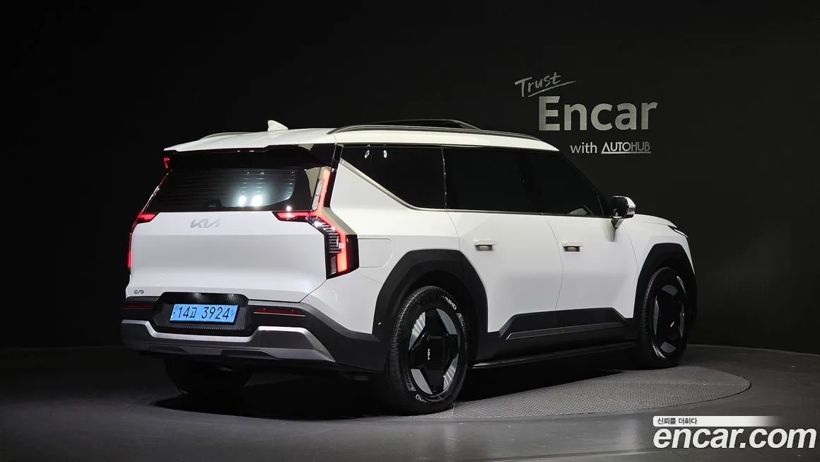 Kia EV9 2024 из KR, фото 2
