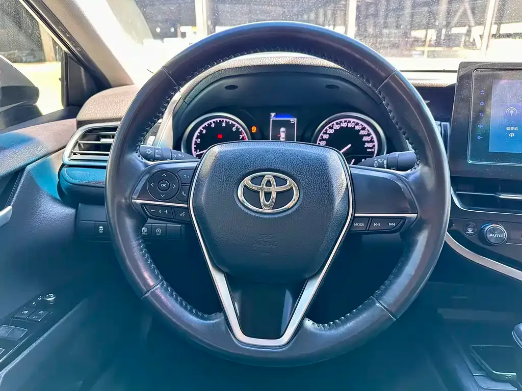 Toyota Camry 2023 из CN, фото 6