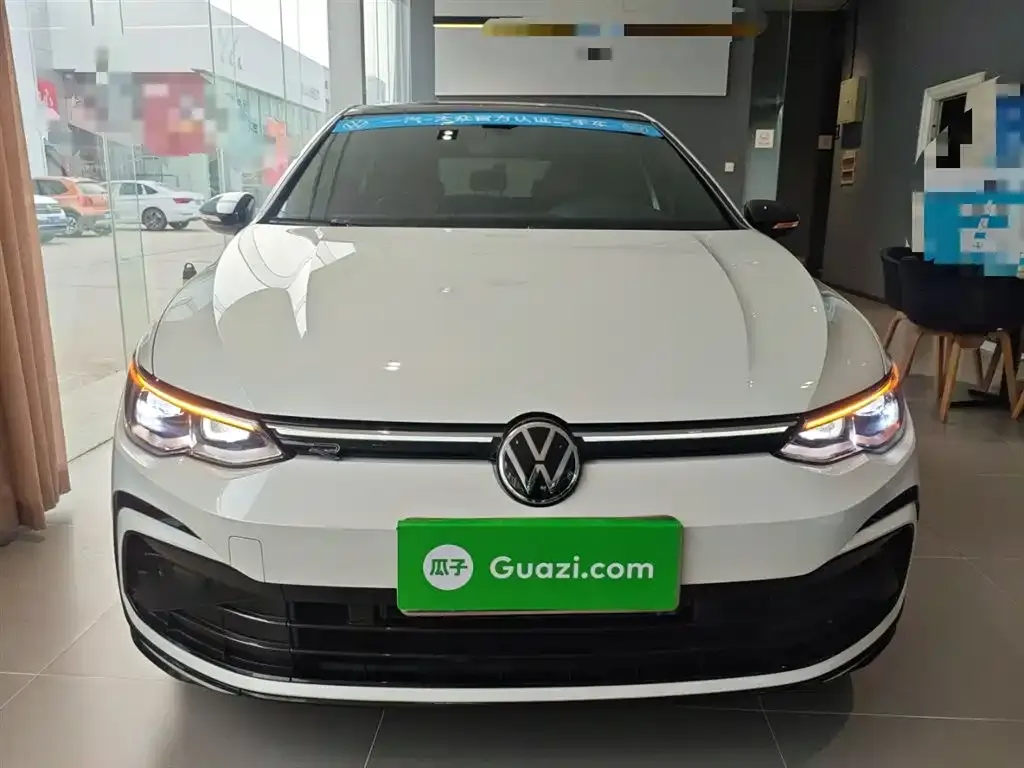 Volkswagen Golf 2023 из CN, фото 3